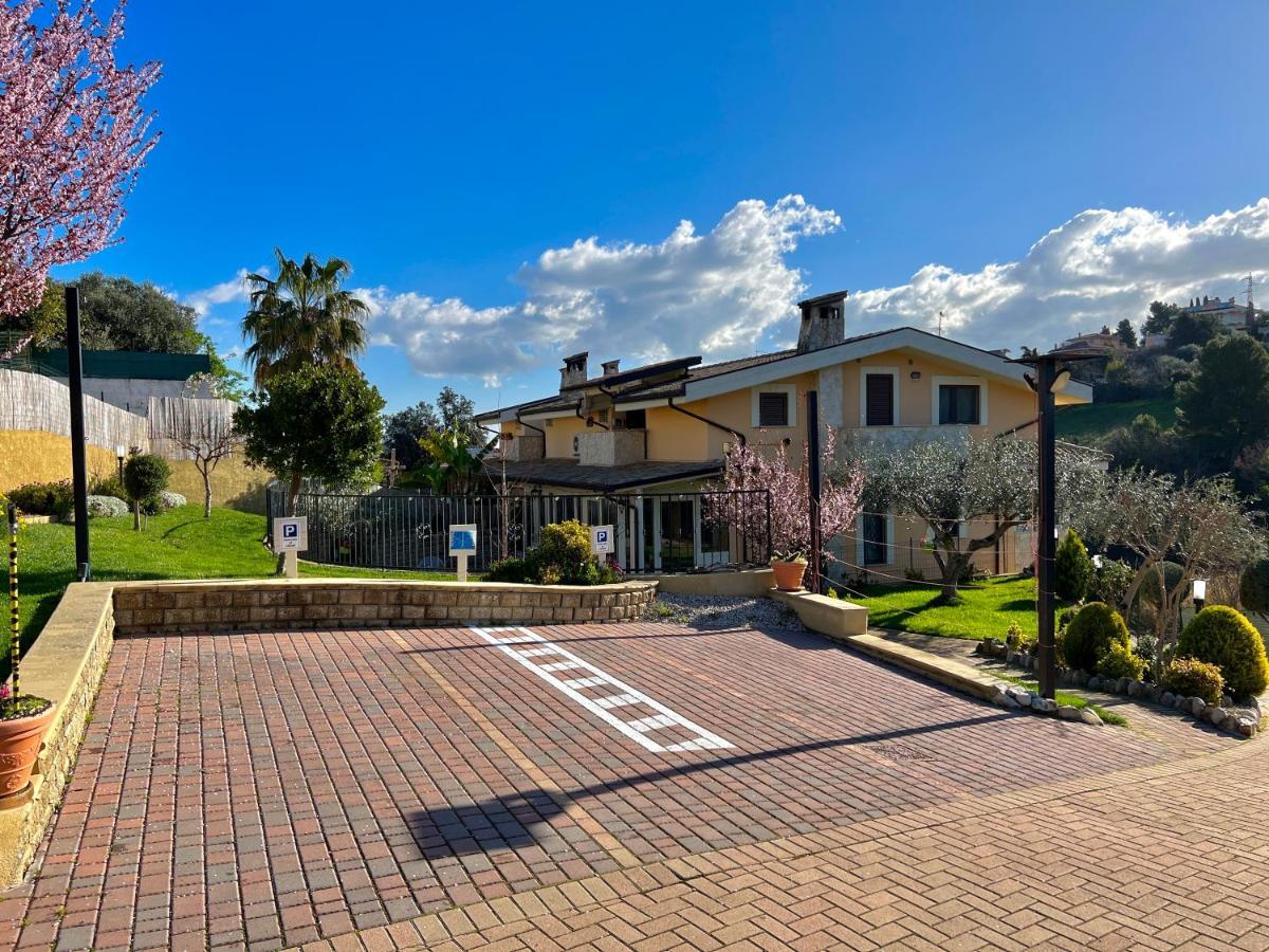 Peperosa In Collina B&B Pescara Dış mekan fotoğraf